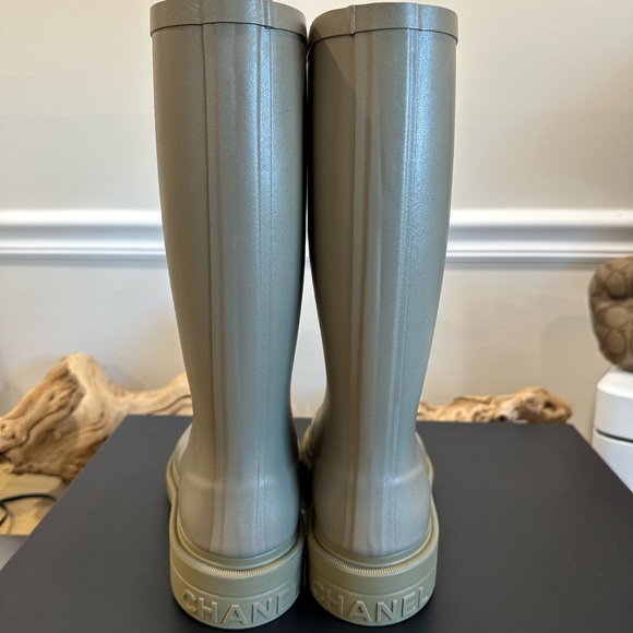 Chanel Rainboots - Picture 3 of 6